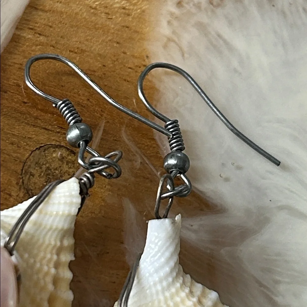 🖤Hawai’i shell & Pearl handmade earrings - Picture 4 of 10